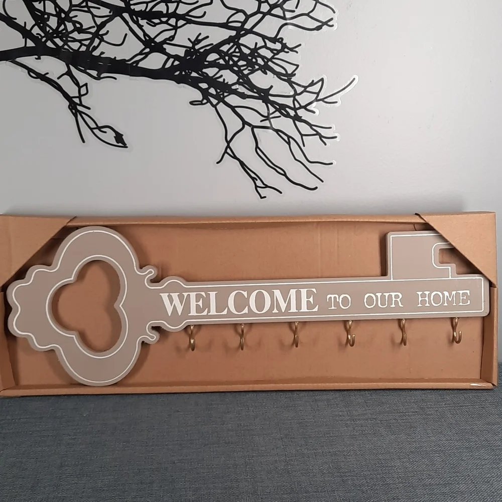 Welcome Home Wall Key Shaped Hook Rack 6 Hooks Wood Metal